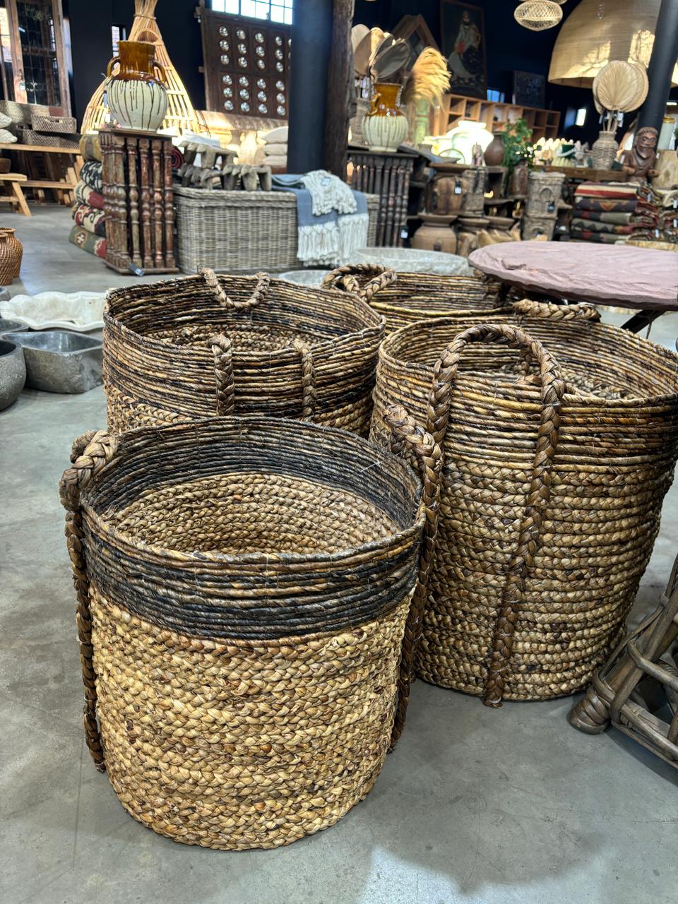 Water Hyacinth Basket Round